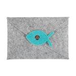 Geschenk-Kuvert Fisch aus Filz hellgrau