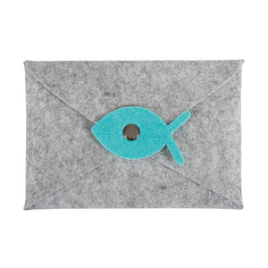 Geschenk-Kuvert Fisch aus Filz hellgrau
