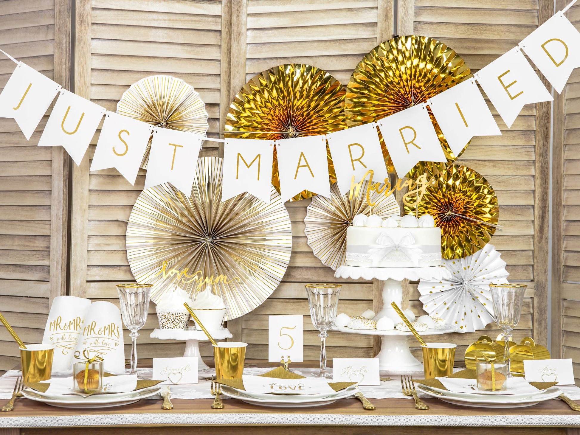 Banner Schriftzug "Just Married" golden