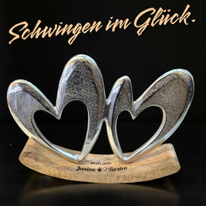 Deko Schaukel zwei silberne Herzen auf Holz 19cm | personalisiertes Geschenk