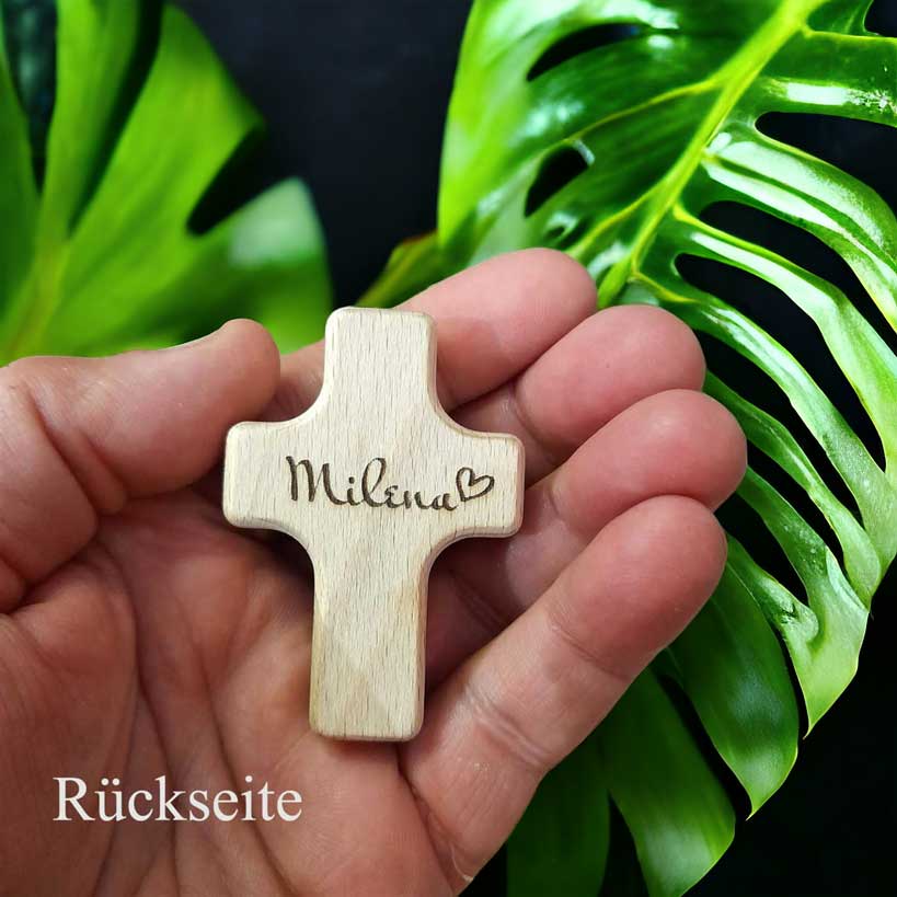 Handkreuz  4x6 cm mit Gravur auf der Rückseite