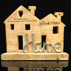 Holzhaus Schriftzug "Home" 24x21x7 cm personalisiertes Geschenk