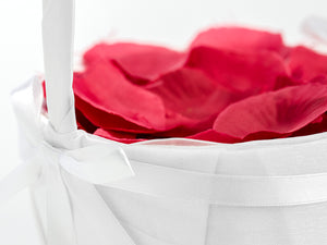 Blumenkorb für die Hochzeit weiß