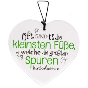 Keramikherz mit Spruch "Oft sind es die kleinsten Füße..."