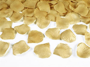 rosenblätter hochzeit gold