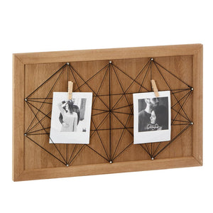 Fotowand aus Schnüren für Collagen