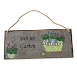 Metallschild Bin im Garten