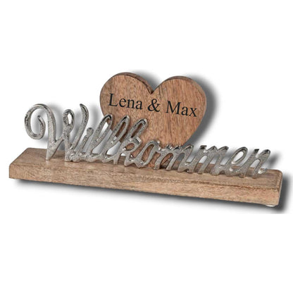 Schriftzug Willkommen 36cm mit personalisiertem Holzherz