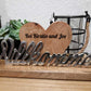 Schriftzug Willkommen 36cm mit personalisiertem Holzherz