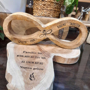 personalisiertes Unendlichkeitszeichen aus Holz Wohnzimmerdeko