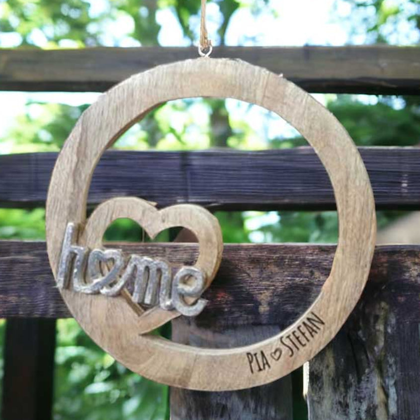 Wanddeko Holzkreis "Love" 22cm als Türschild oder Wanddeko mit Gravur