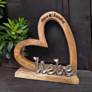 personalisiertes Konturherz auf Holzfuß mit Schriftzug "Liebe" 25cm