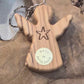 Schlüsselanhänger Engel 5 cm aus Olivenholz personalisiertes Geschenk