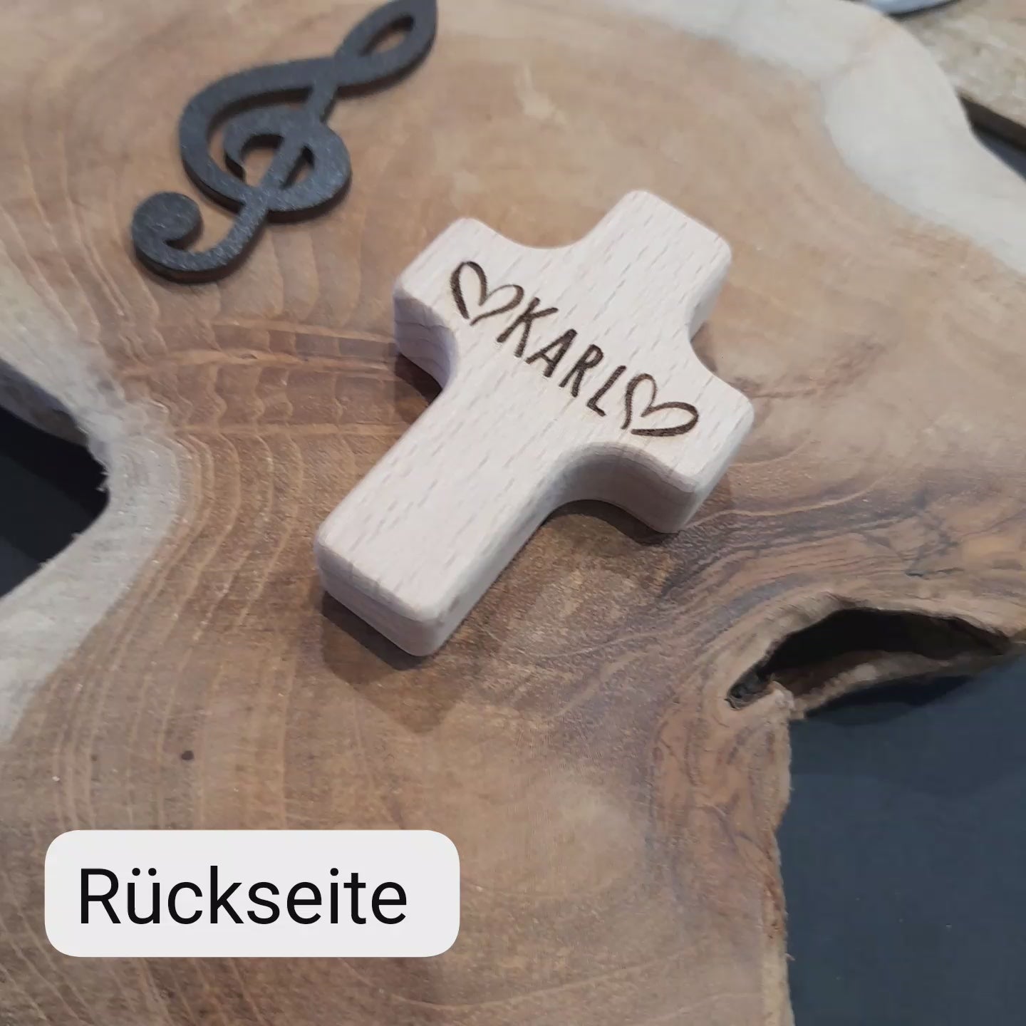 Handkreuz  4x6 cm mit Gravur auf der Rückseite