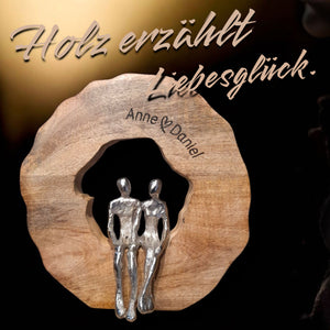 Aufsteller runde Skulptur aus Mangoholz mit Paar sitzend 33cm